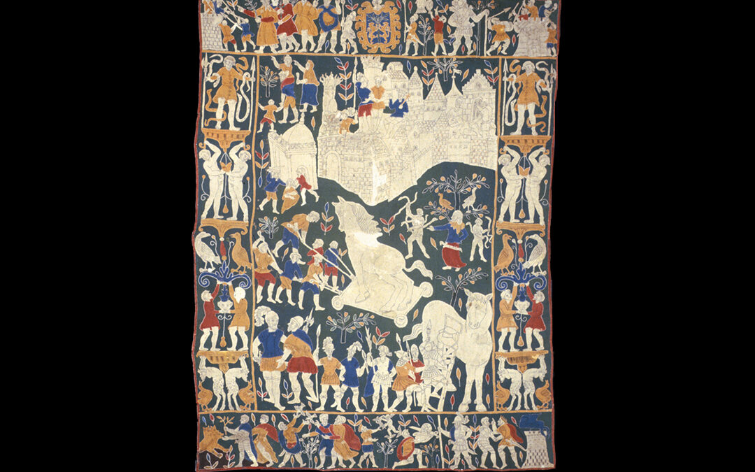 Tappeto con figure a rilievo