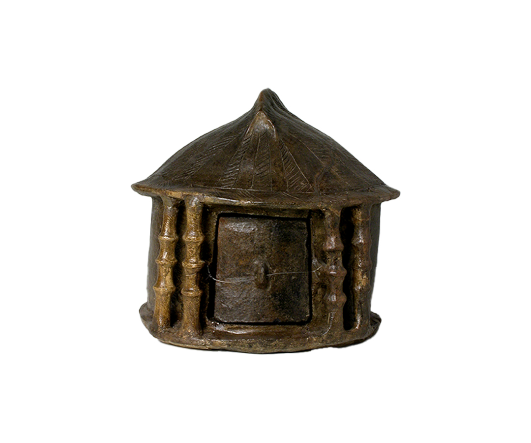 Urna a capanna in impasto, Campofattore tb.1- Marino(RM) Inv. MPE 63393